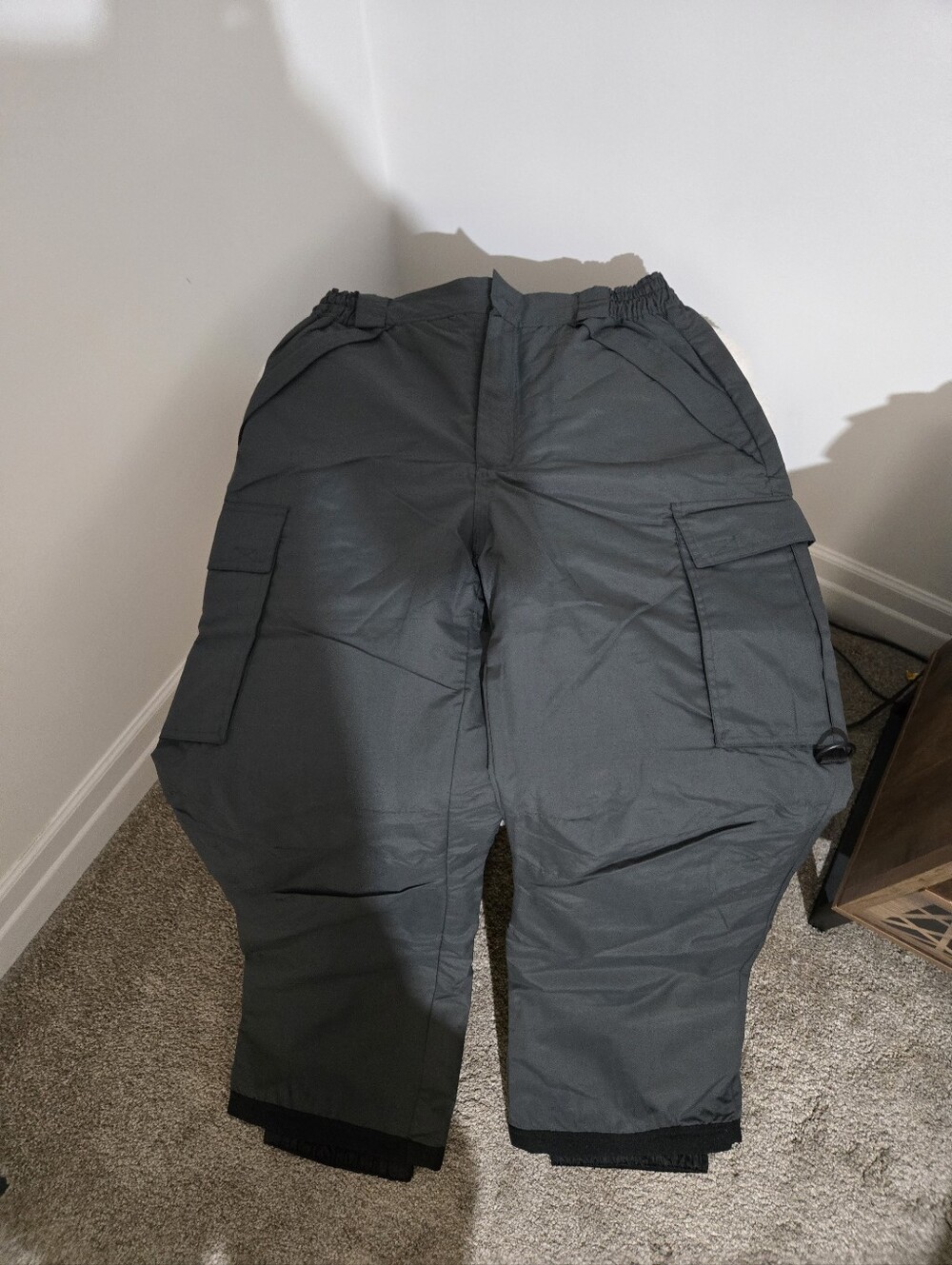 Men's Gray Cargo Snow Pants - Elastic Waist Small
